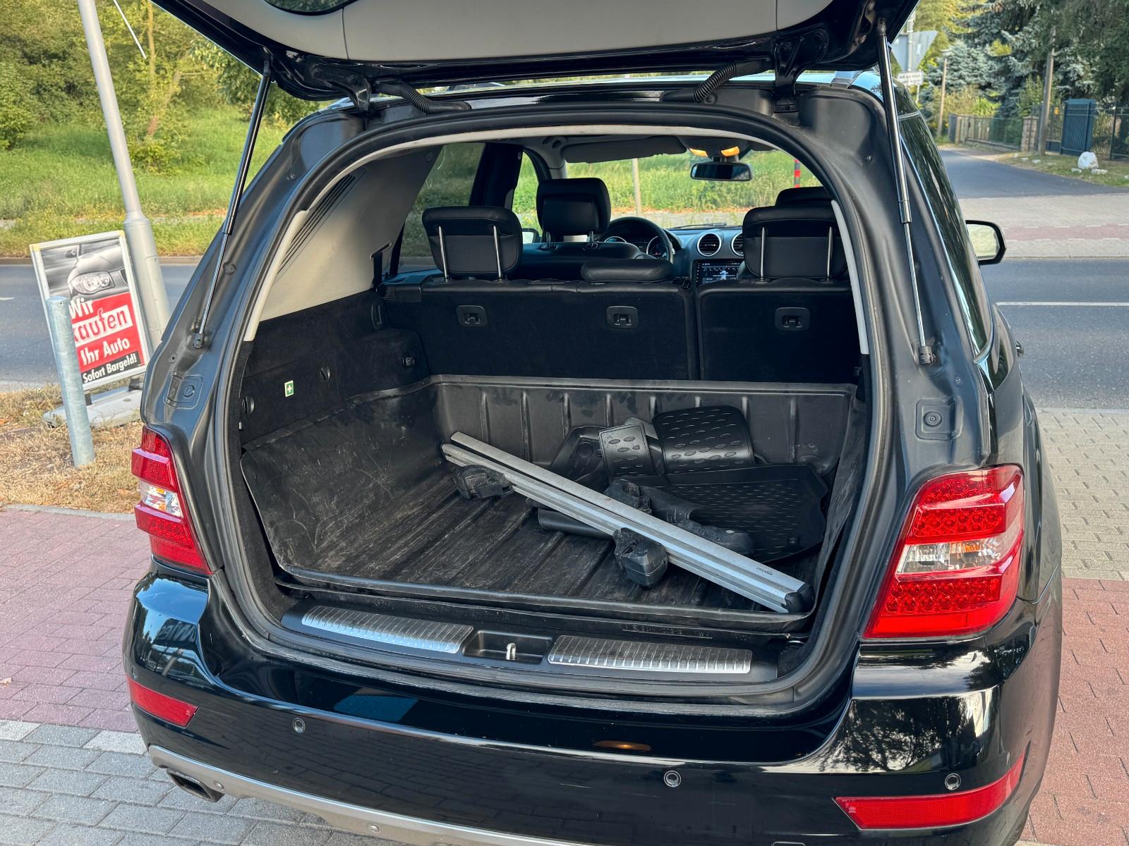 Mercedes-Benz ML300 2009 — photo 9