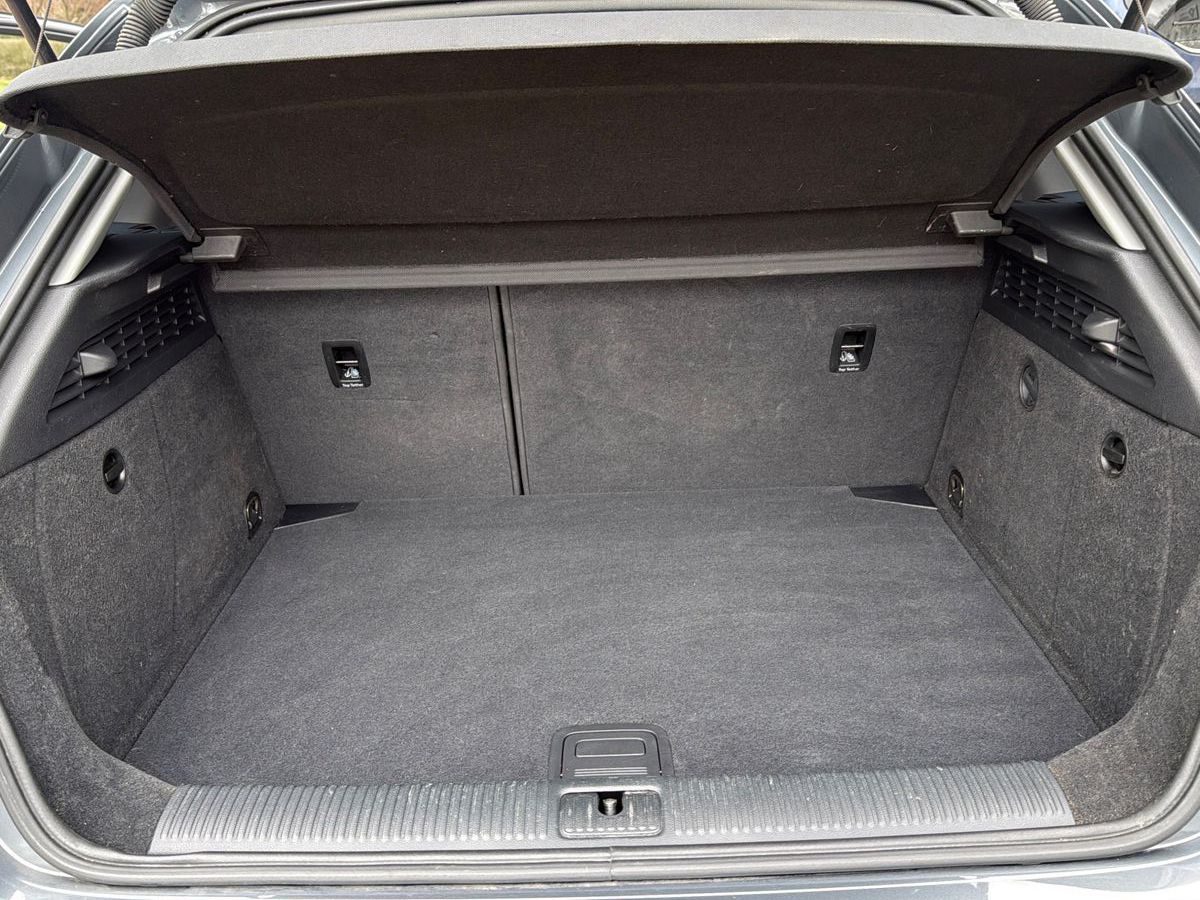 Fahrzeugabbildung Audi A3 Sportback 30 TFSI basis