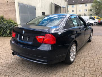 BMW 320 - 4