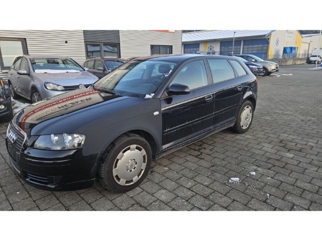 Audi A3 Sportback 1.6 FSI AD Klimaautom SHZ GA el.SP 