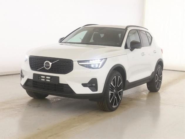 Volvo XC40 B4 Ultimate Dark*AHK*STH*360*LEDER*PANODACH