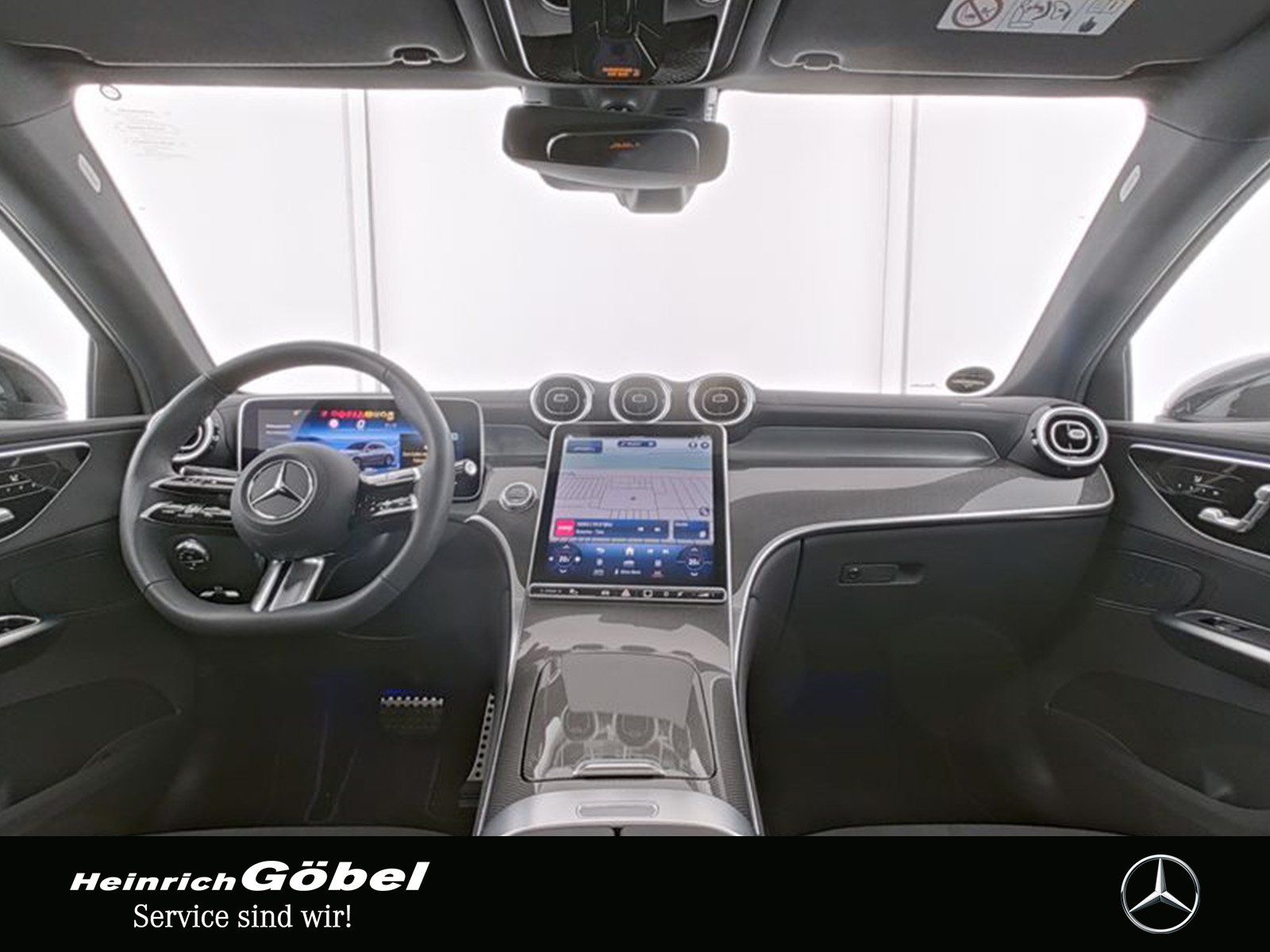 Fahrzeugabbildung Mercedes-Benz GLC 300 4M AMG+PANO+AHK+NIGHT+MEMORY+CARPLAY