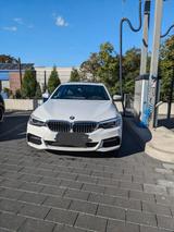 BMW 520d xDrive A / M Paket / inkl. Wartungspaket - BMW 520: 520d M Paket