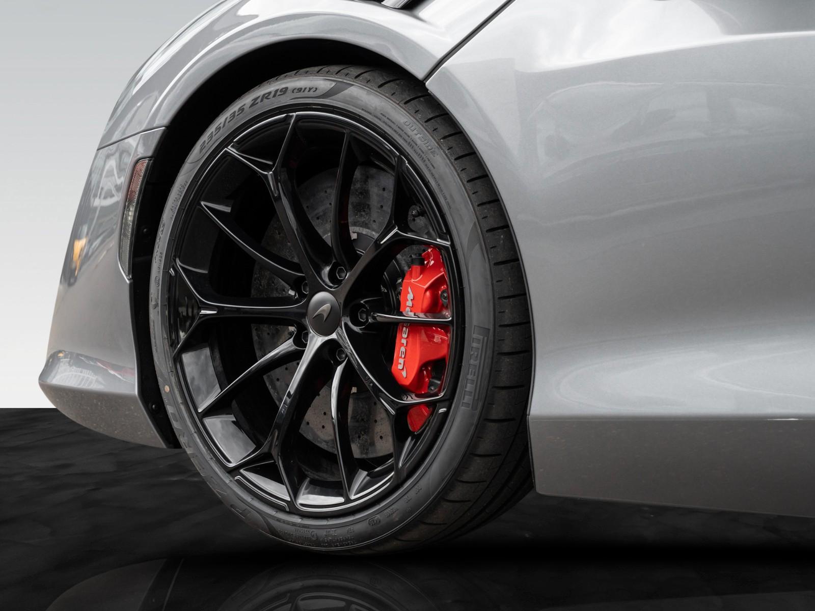 McLaren Artura Spider | MSO Paint | ClubSport Seats