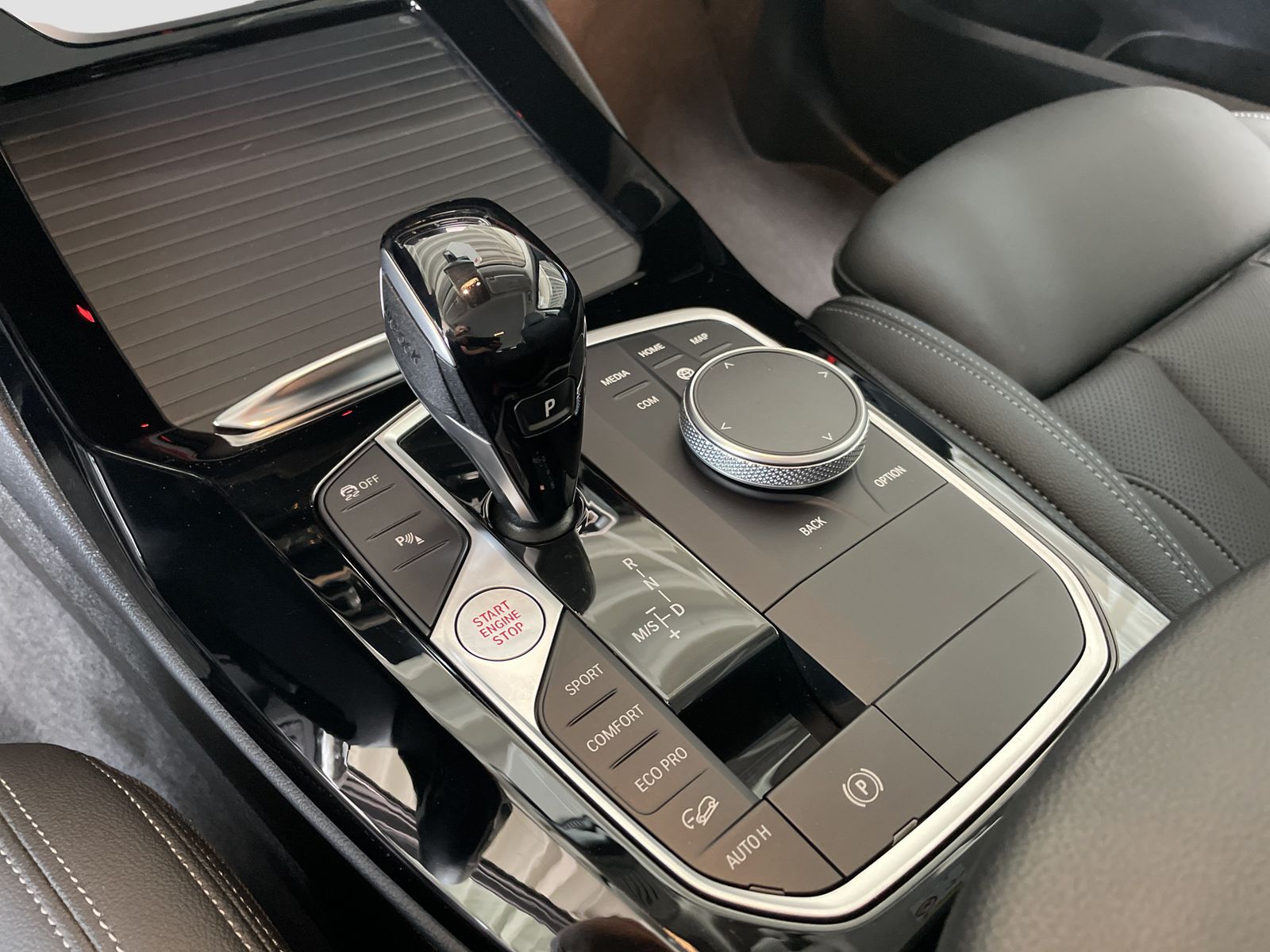 BMW X3 xDrive20i Navi Kamera Sportsitze HiFi LED foto 14