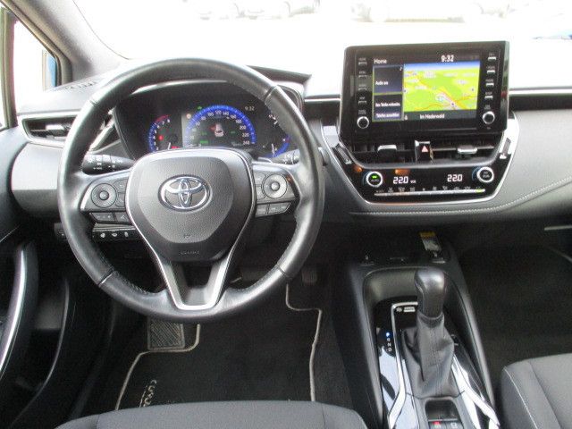 Fahrzeugabbildung Toyota Corolla Touring Sports Hybrid Team D, Navi