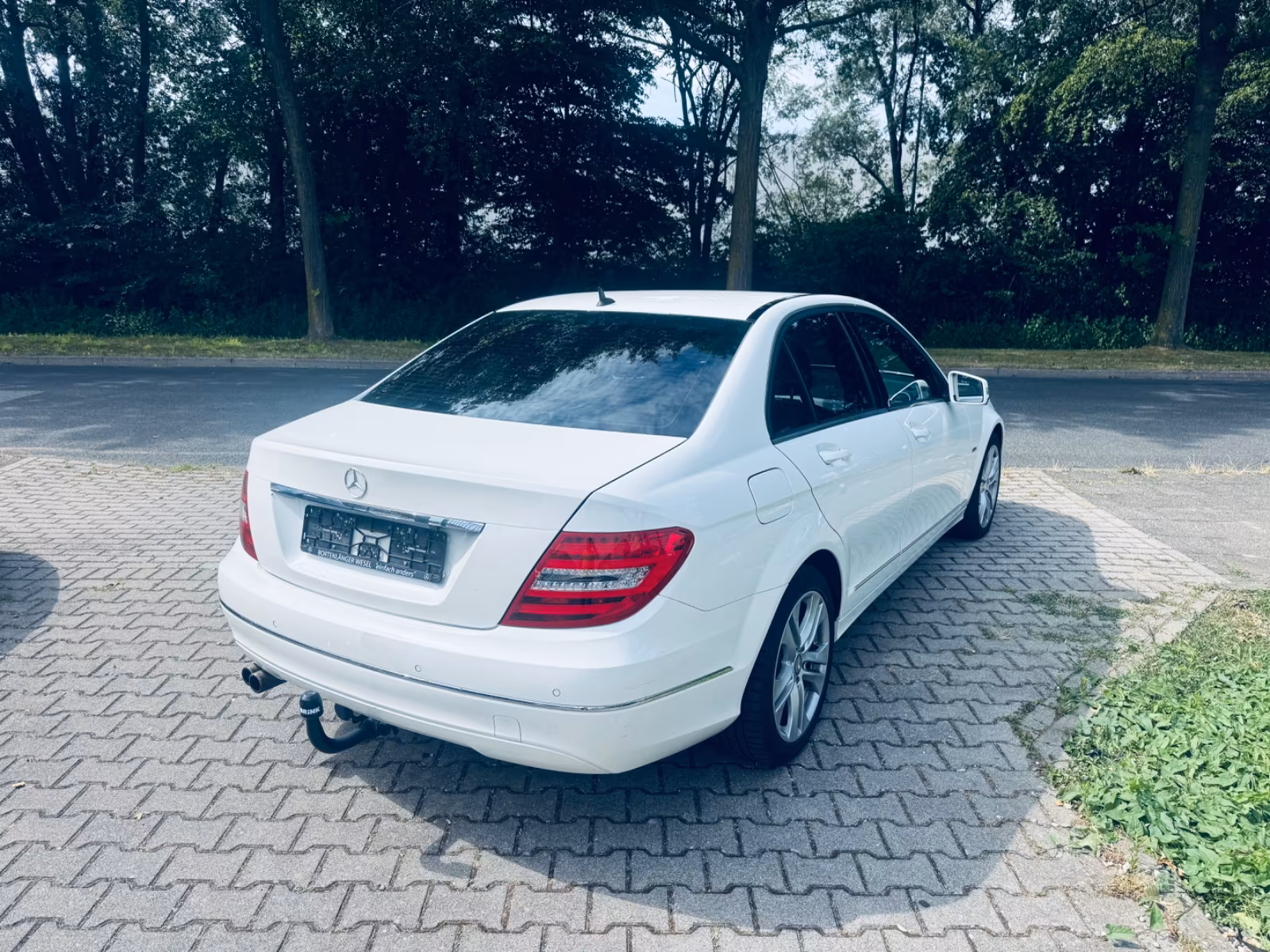 Mercedes-Benz C 180 C Limousine C 180 CGI BlueEfficiency