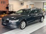 Volvo V90 Kombi Momentum AHK/LEDER/360°/APP/LED/1.Hd - Volvo V90 bis 20.000 Euro