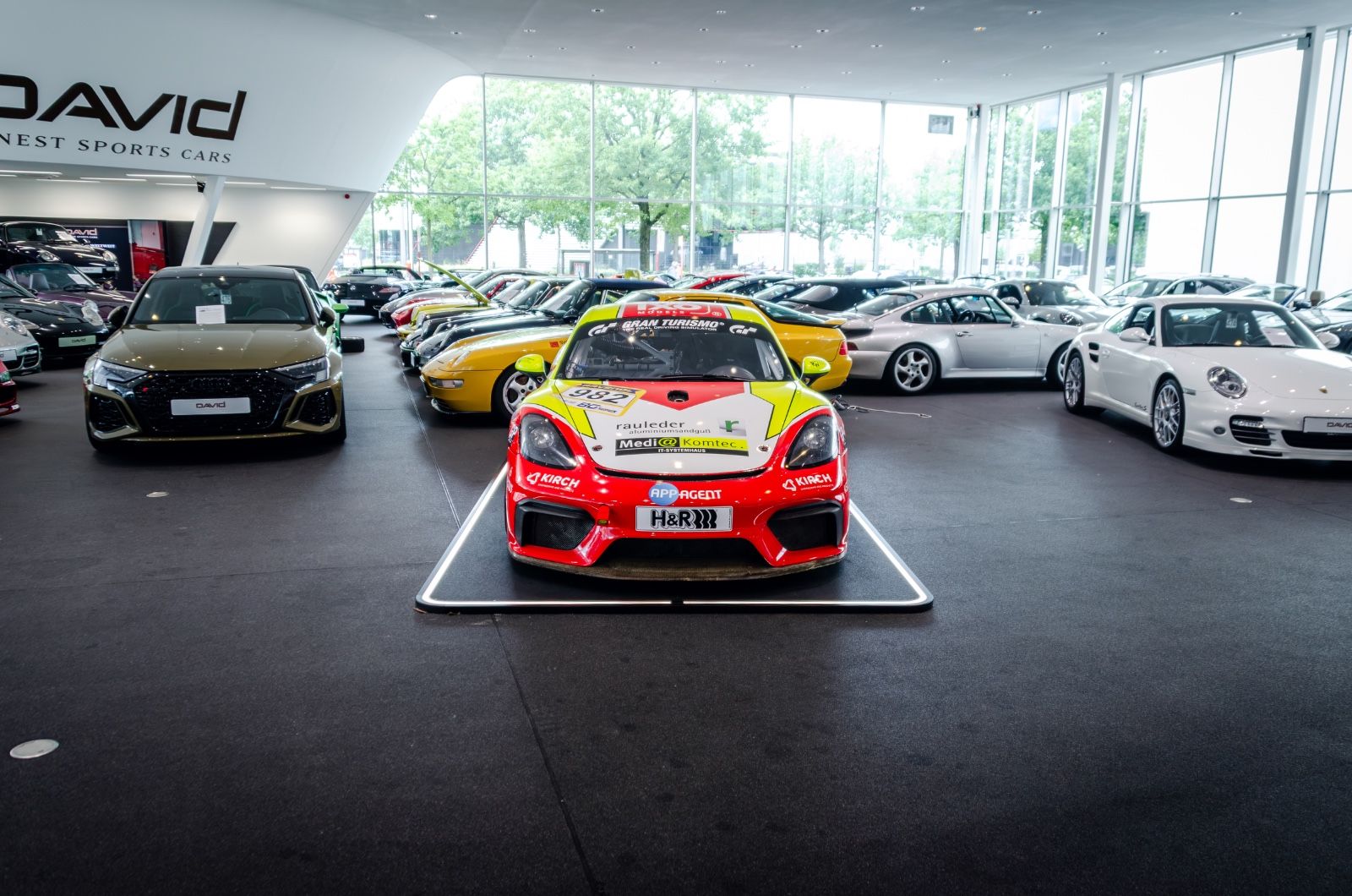 Porsche Cayman GT4 Clubsport MR DMSB Manthey foto 2