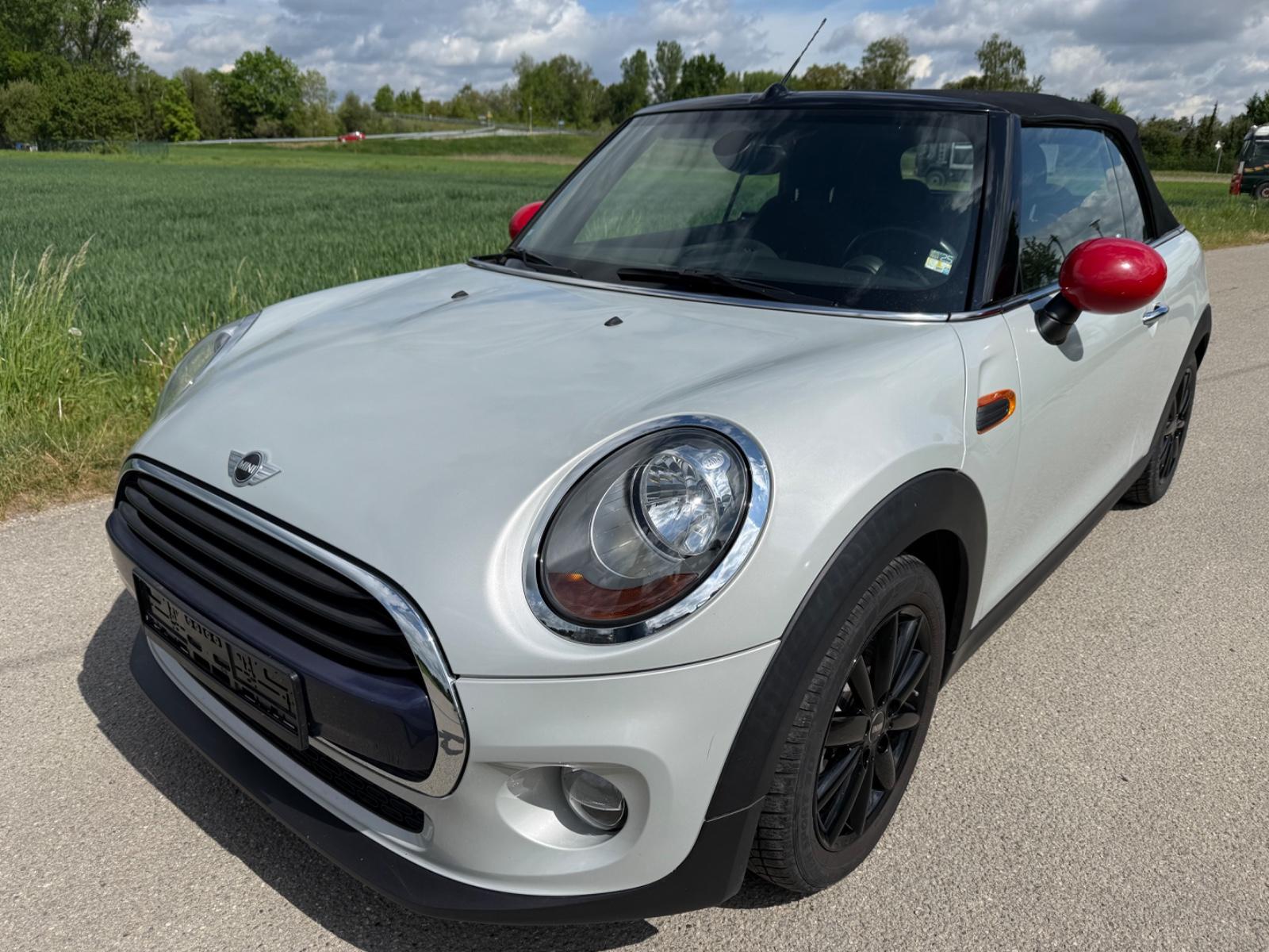 MINI Cooper Cabrio 1.5 Sportsitz/PDC/DAB/JCW Interior