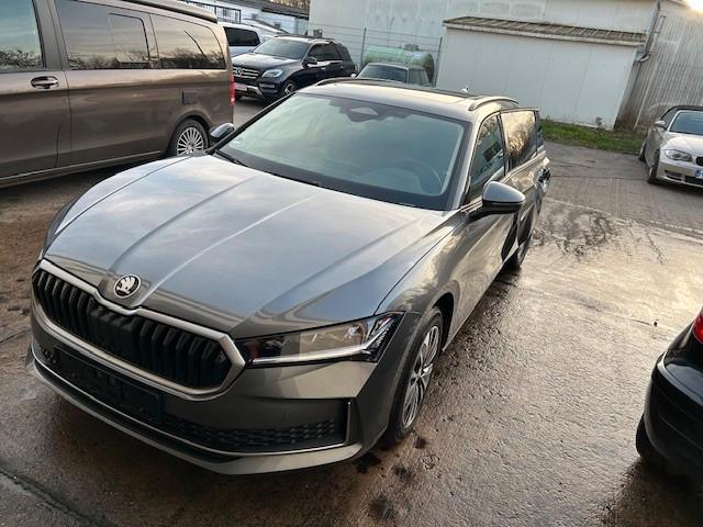 Skoda Superb Combi 1.5 TSI mHEV 110 kW Selection