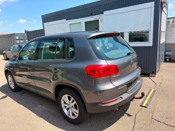 Volkswagen Tiguan - 6