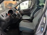 Citroën Berlingo Selection 1.6 Blue-HDI FAP Metallic - Citroën Berlingo mit Diesel-Antrieb: Kleinbus, 1.6