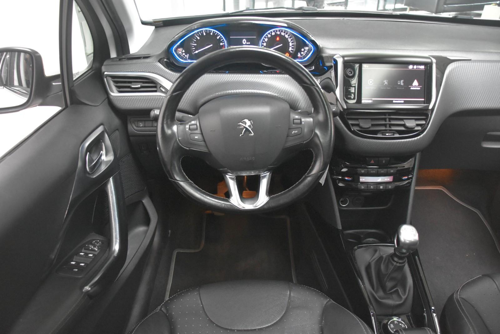 Peugeot 2008 Allure Leder Panorama Navi Android 2.Hd