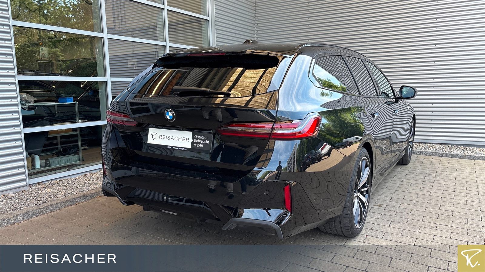 BMW 520d A xDrive Tou M-Sport PRO Stdhz DAProf PAPro foto 2
