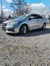 Suzuki Kizashi 2.4 Sport 4x4 - scheckheftgepflegte Suzuki Kizashi
