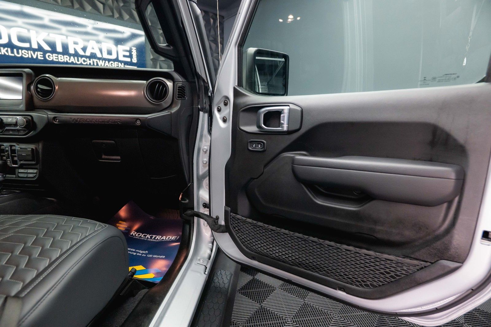 Fahrzeugabbildung Jeep Wrangler 3.6 V6 UNLIMITED SPORT OFFROAD 4x4 LED