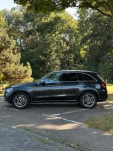 Mercedes-Benz GLC 220 d 4MATIC AMG DISTRO HUD 360° PANO AIRM. - Mercedes-Benz GLC 220 Gebrauchtwagen in Düsseldorf