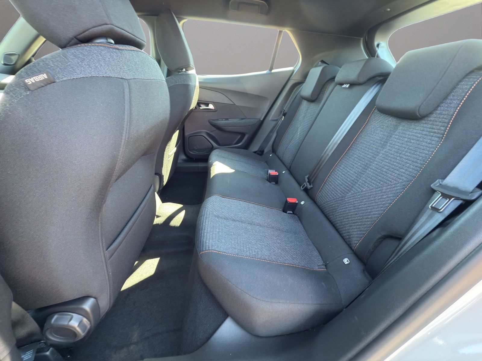 Peugeot 2008 - Bild 14