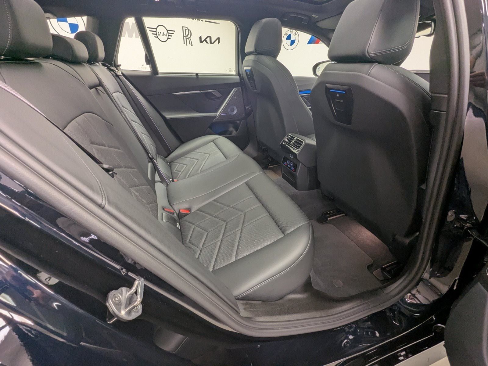 BMW i5 M60 xDrive M Sport Pro Pano AHK DA Prof PA Pr foto 9