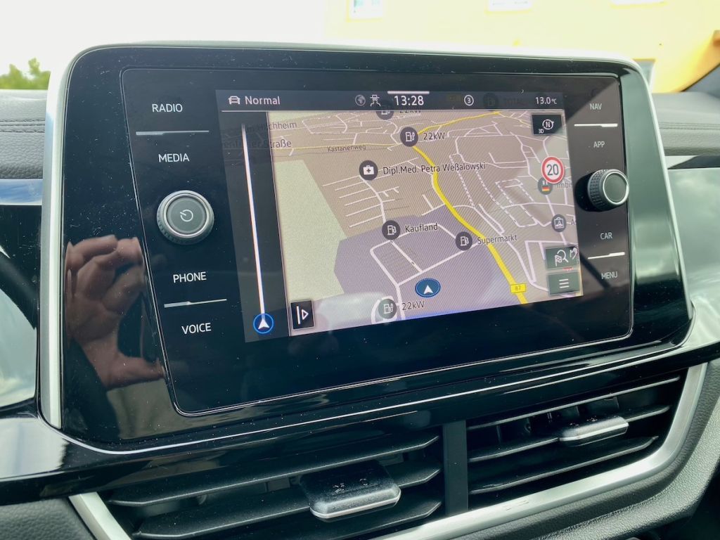 Fahrzeugabbildung Volkswagen T-Roc Cabriolet 1.5 DSG R-Line AAC GJR AHK NAVI