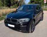 BMW xDrive35i - M-Paket*Leder*AHK*ACC*Head-Up*Sound - BMW X5 mit Benzin-Antrieb: Geländewagen