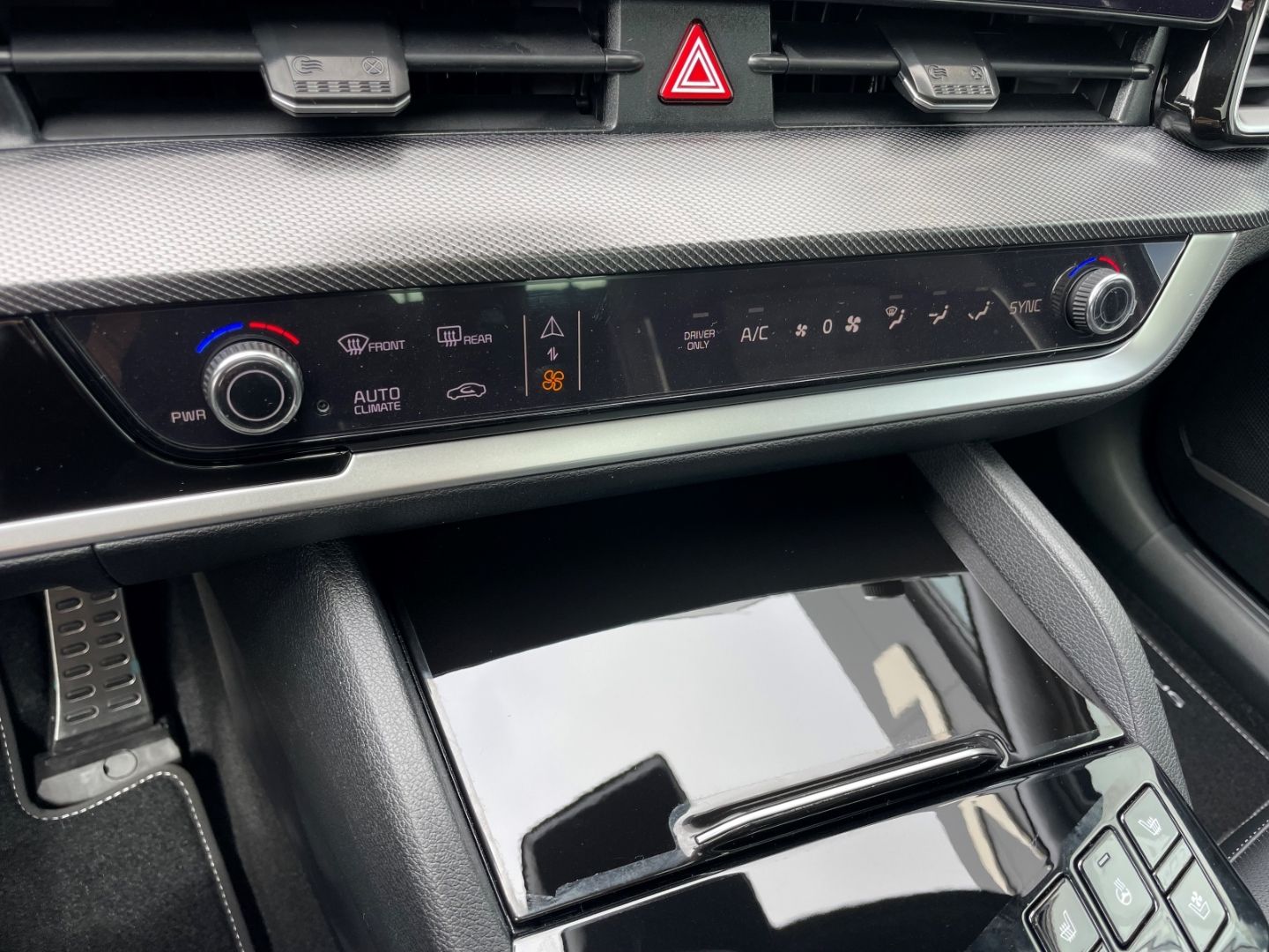 Fahrzeugabbildung Kia Sportage GT-Line Plug-in Hybrid 4WD LED Memory