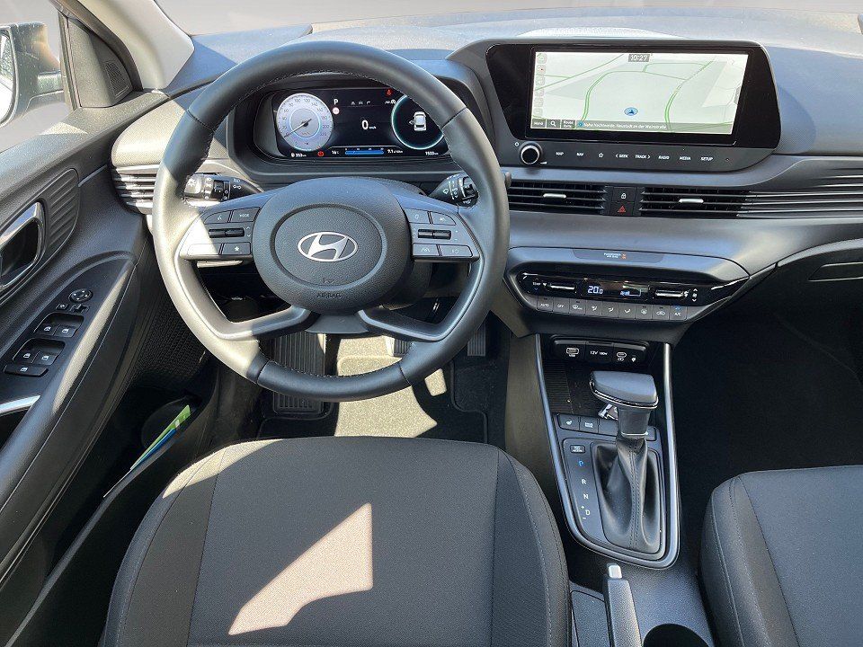 Fahrzeugabbildung Hyundai i20 1.0T 100PS DCT Trend Komfort Bose