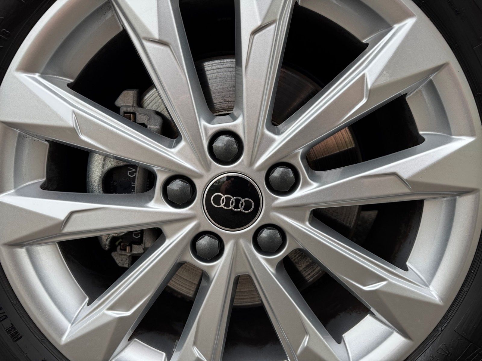 Fahrzeugabbildung Audi Q3 Sportback 35 TFSI S tronic