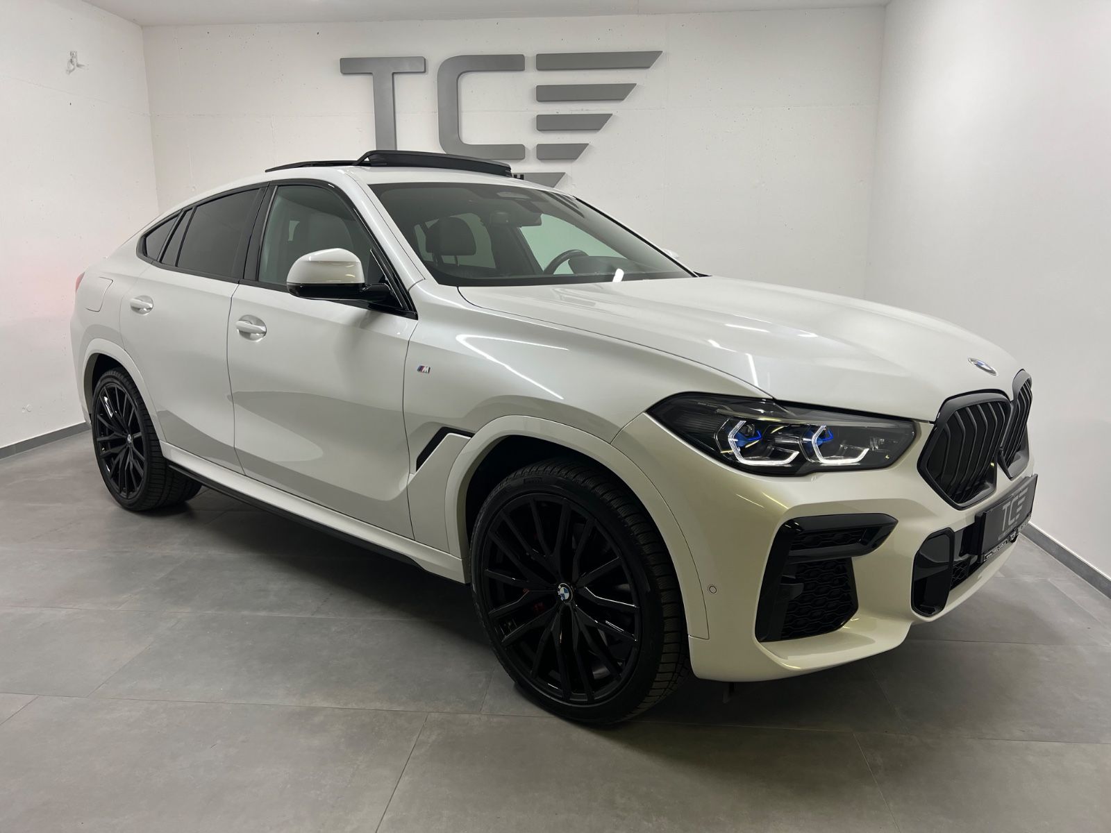BMW X6 30 d M Sport, Ionic, Ahk, Pano, 22", ...