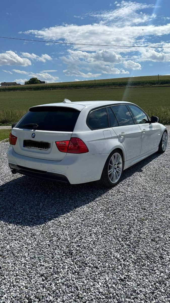 BMW 320 2011 — photo 5