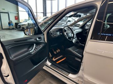 Ford S-MAX Titanium S *Navi*BiXenon*Sitzheizung*