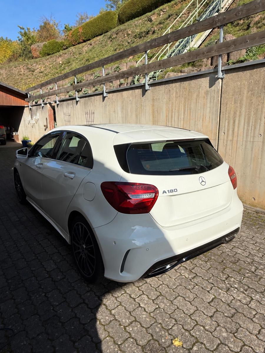 Mercedes-Benz A 180