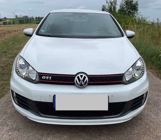 Volkswagen Golf 2.0 TSI GTI