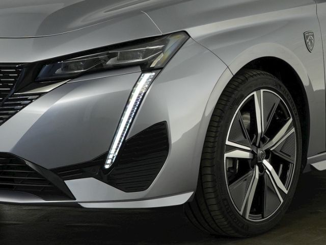308 SW GT PHEV 180 AT+NAVI+RÜCKFAHRKAMERA+MASSAG