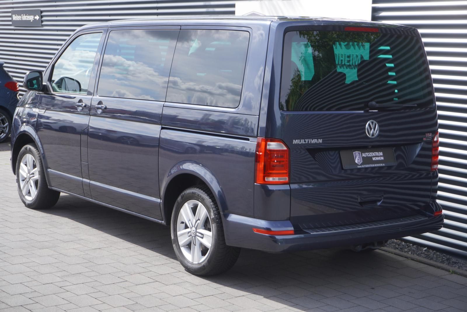 Volkswagen T6 MULTIVAN 2.0 TDI DSG BULLI ALLRAD LED AHK ACC foto 8