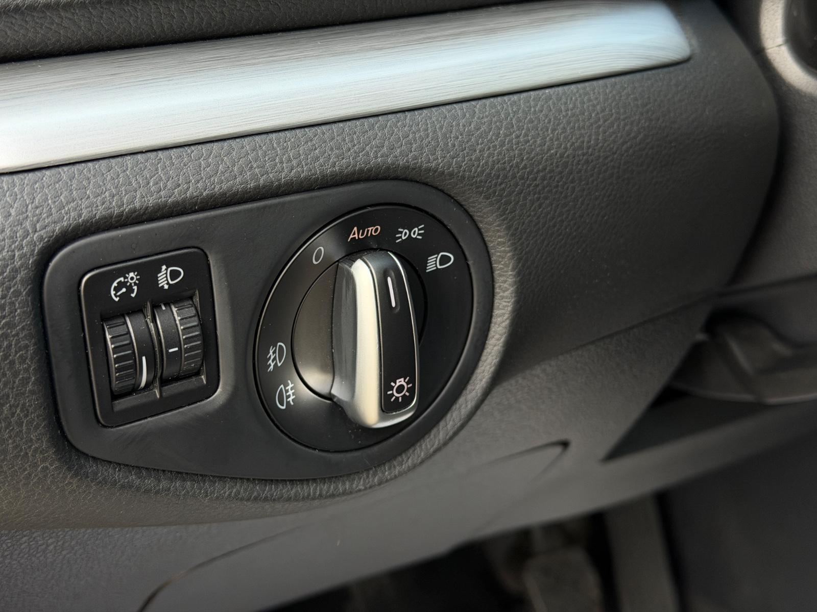 Volkswagen Sharan Comfortline|Navi|7Sitze|AHK|Alu|