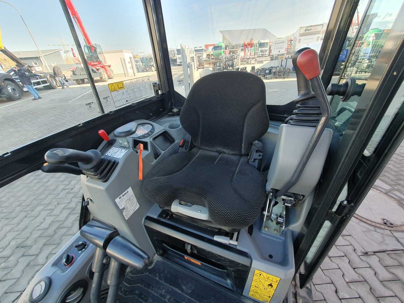 Fahrzeugabbildung Bobcat E19 / MS01 / nur 423h! / 2023 / Tieflöffel 300mm
