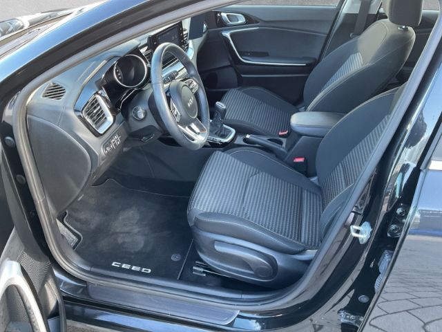 Fahrzeugabbildung Kia Ceed VISION *SITZHEIZTUNG* *LENKRADHEIZUNG* *KAM