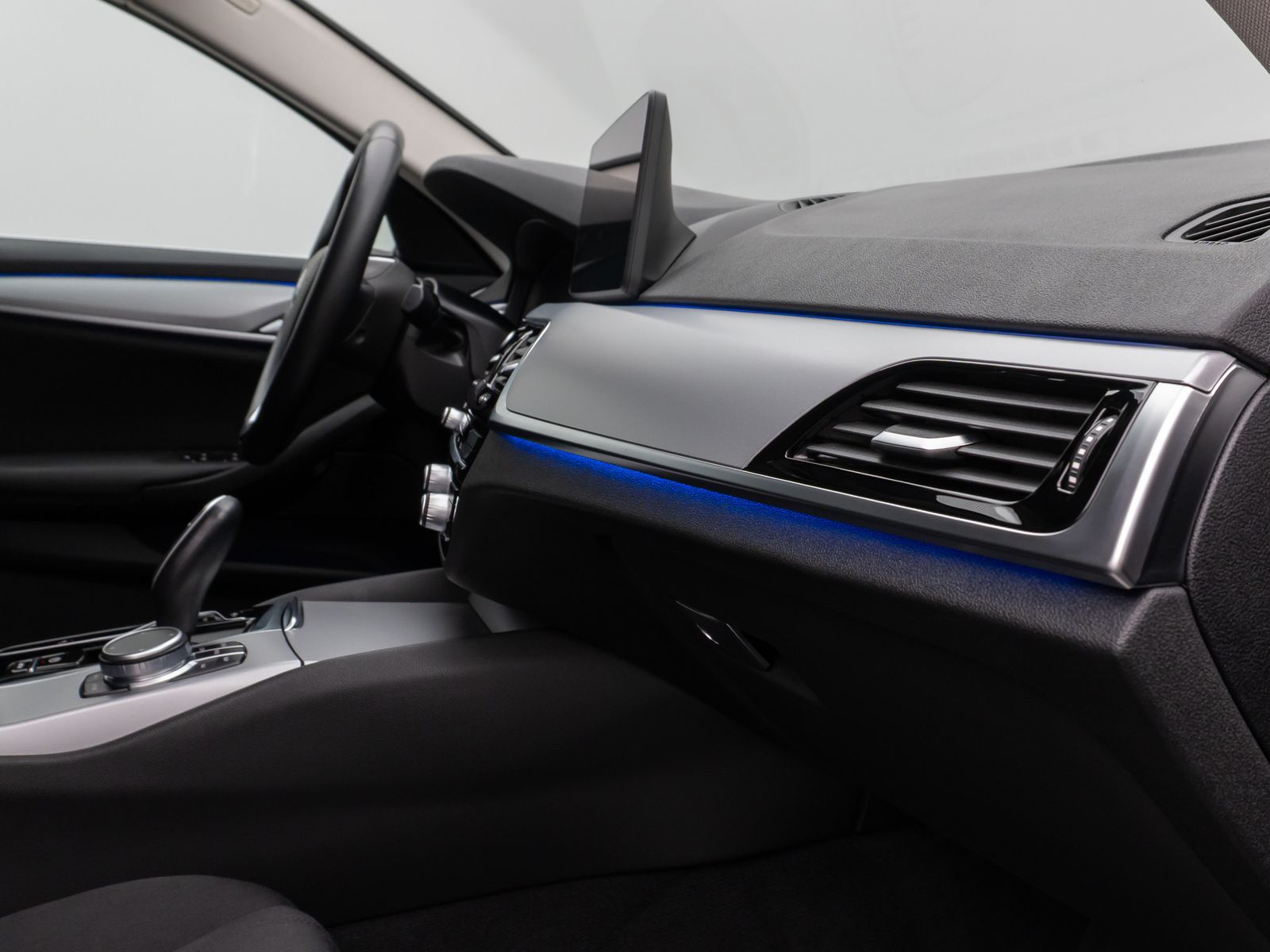 Fahrzeugabbildung BMW 520d xD Kamera Laser HUD DAB HiFi Stop&Go MSport