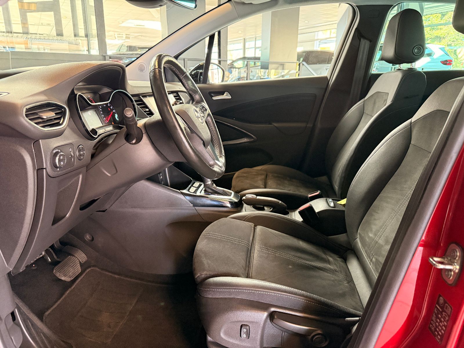 Fahrzeugabbildung Opel CrosslandX Ultimate/HEAD-UP/KAMERA/LEDER/LED/AUT