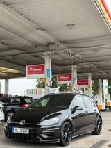 Volkswagen Golf RR - Pano - Sport - VW Golf Gebrauchtwagen in Lübeck