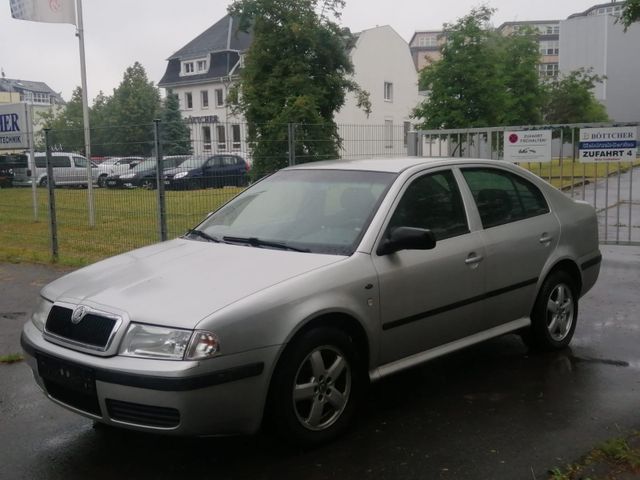 Skoda Octavia Lim. "Ambiente"