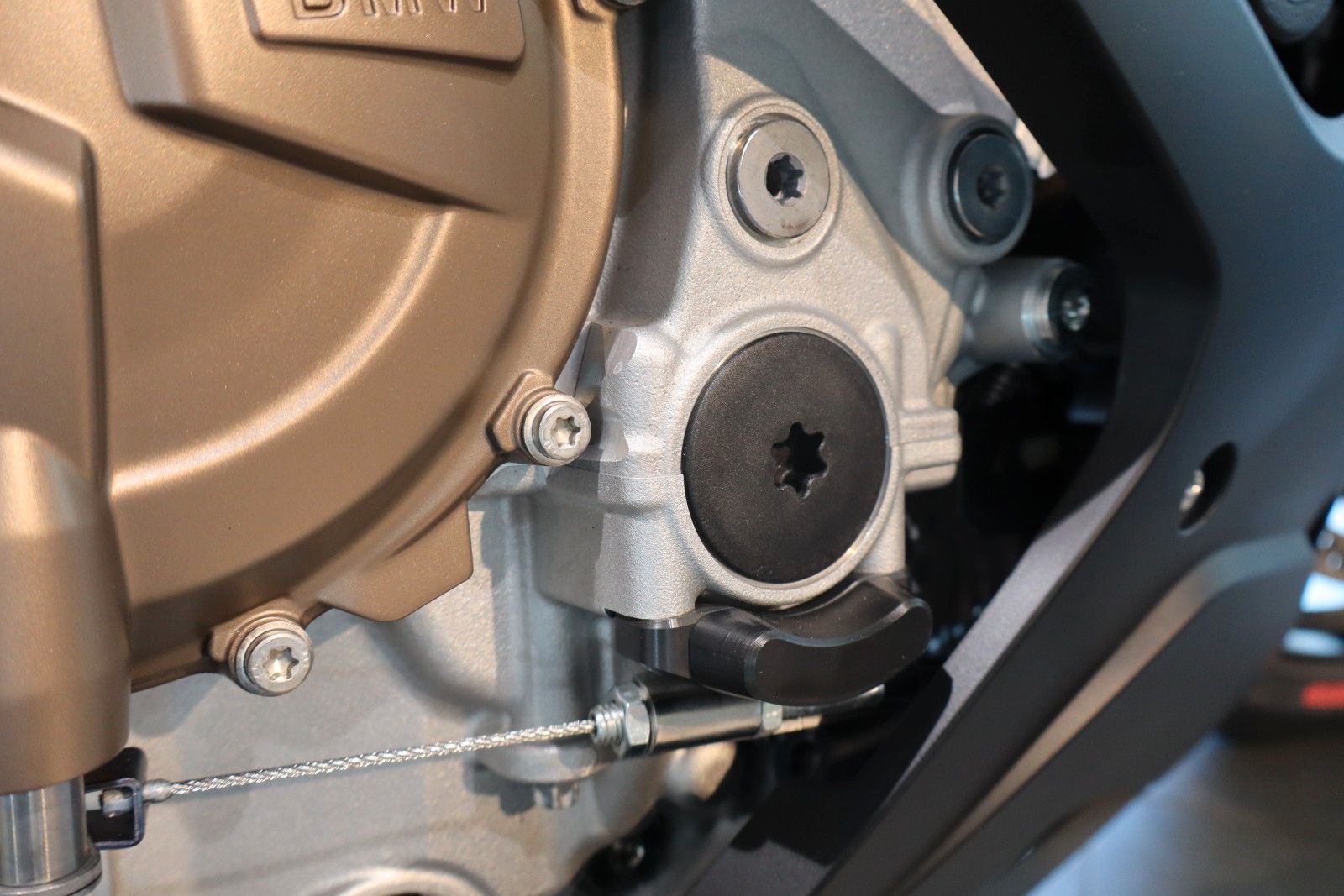 Fahrzeugabbildung BMW S1000RR mit Schmiederäder & M-Fußrastenanlage