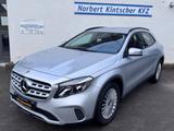 Mercedes-Benz GLA 180 Navi Klima ALU Einparkhilfe - silberne Mercedes-Benz GLA 180
