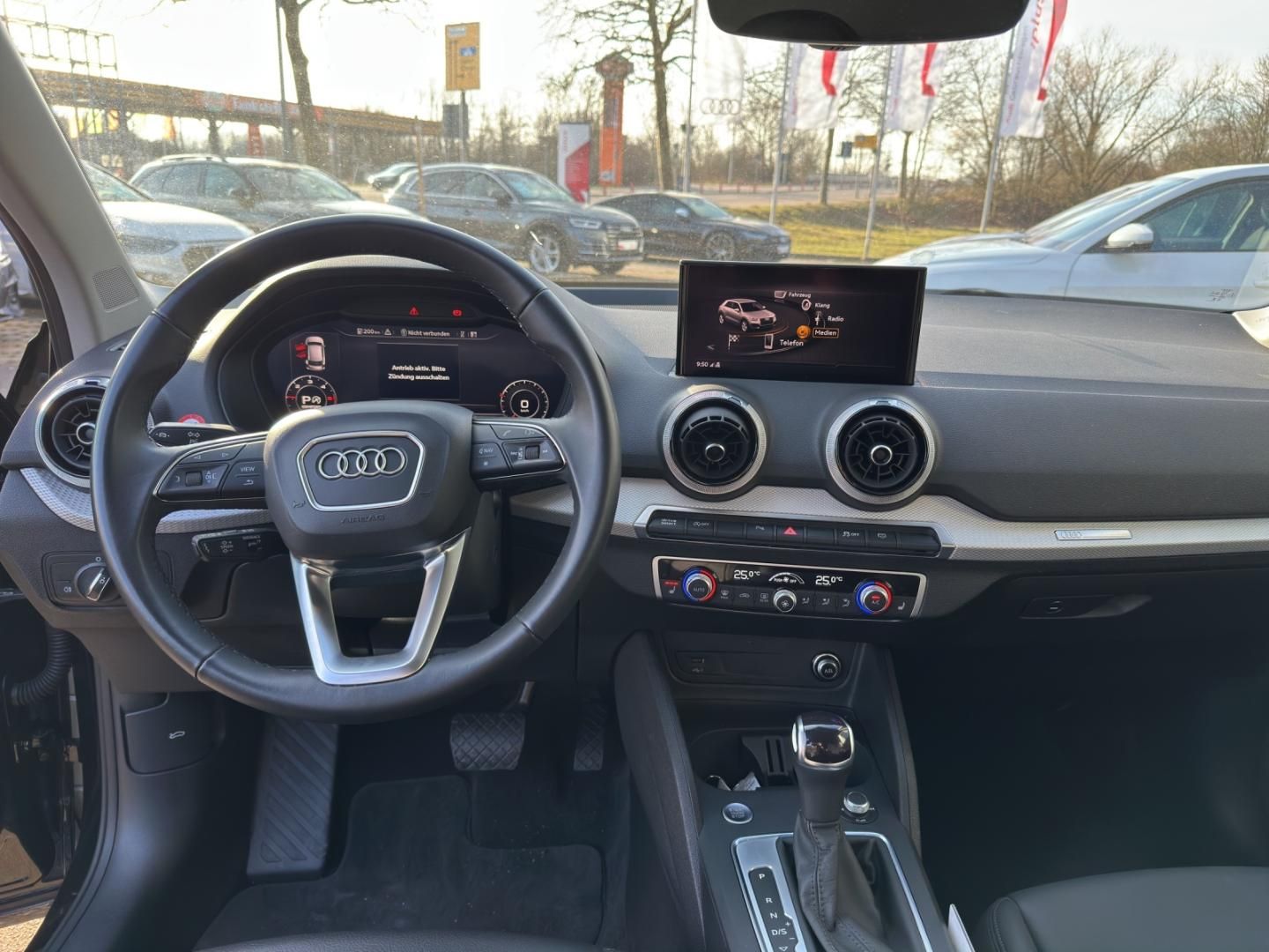 Fahrzeugabbildung Audi Q2 Advanced 35 TDI S tronic Navi LederACC