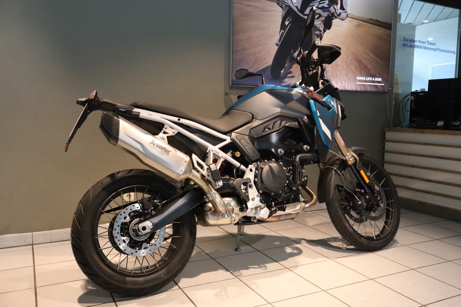 Fahrzeugabbildung BMW F 900 GS mit Enduro-Pro