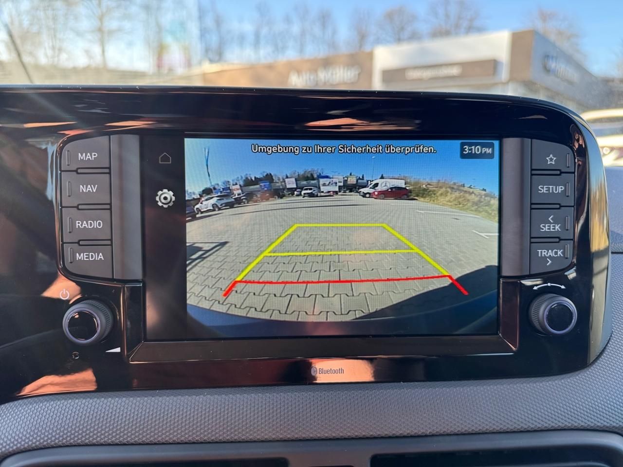 Fahrzeugabbildung Hyundai i10 TREND Fernlichtass. Kam. KlimaA LM Navi PDC