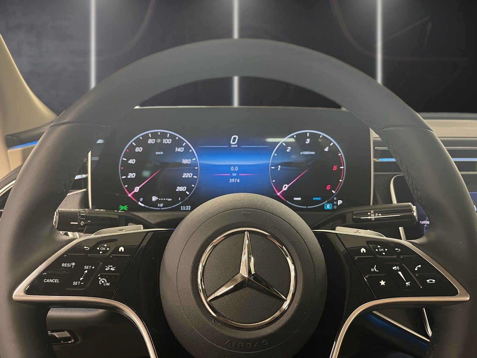 Fahrzeugabbildung Mercedes-Benz E 220 d Avantgarde*Beige*Distronic*Totwink*AHK*