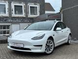 Tesla Model 3 Basis RWD 55kwh *ACC*KAMERA*LED*LRDHZ - Tesla Model 3 in Düsseldorf